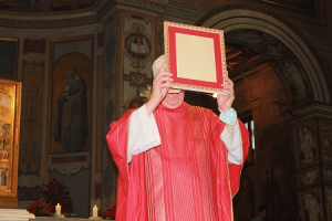 Relic of St. Titus Placed in Sanctuary of New Martyrs